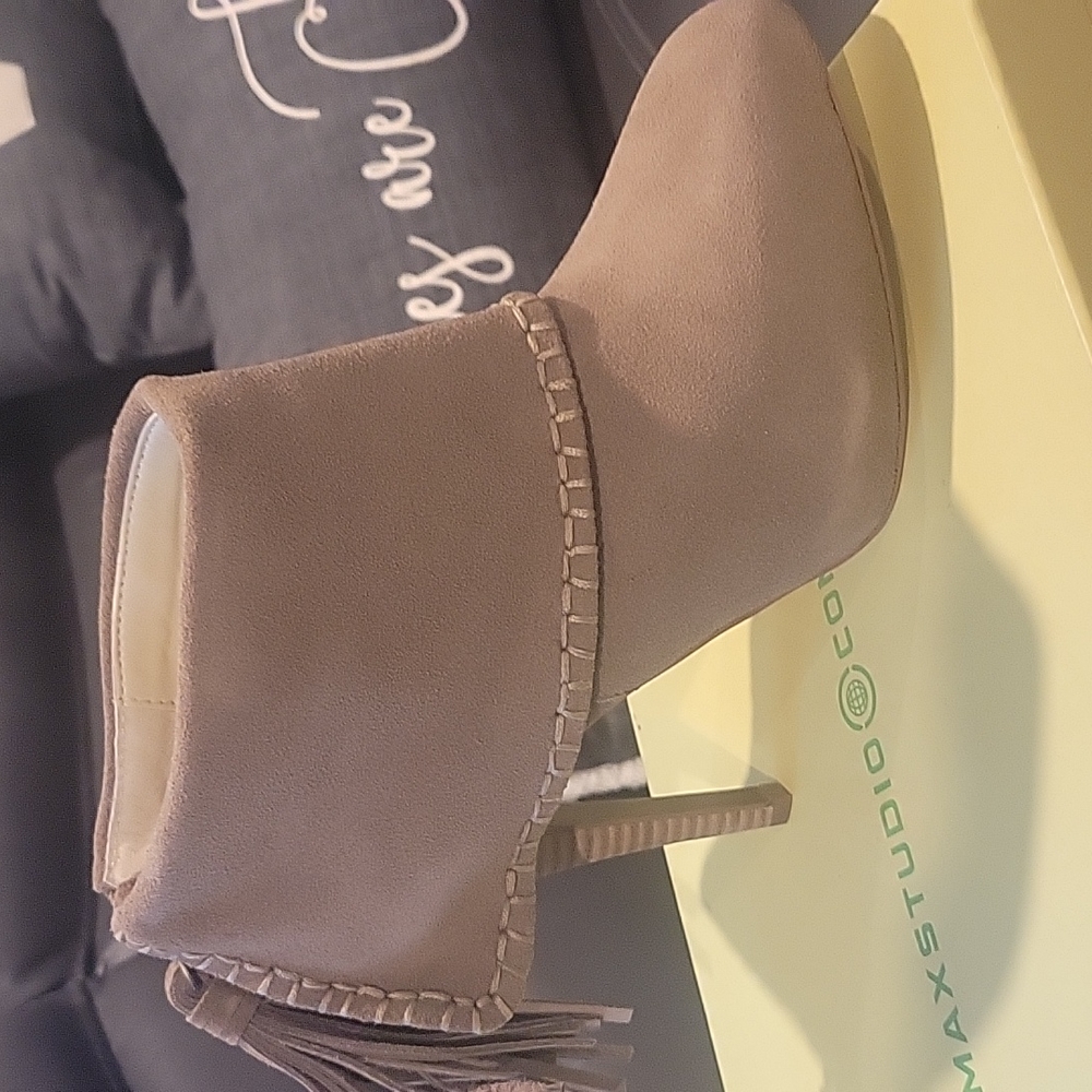 Maxstudio booties